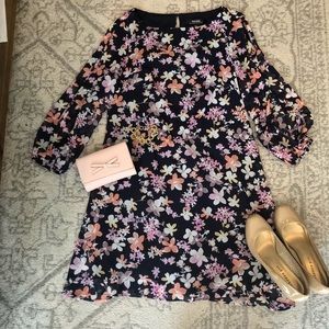 kensie size 8 navy flowered dress open sleeve
